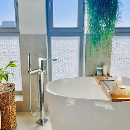 Penthouse Mit Skyline-blick * Offenbach am Main